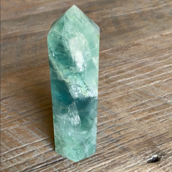 Fluorite - Picture 4 of 7